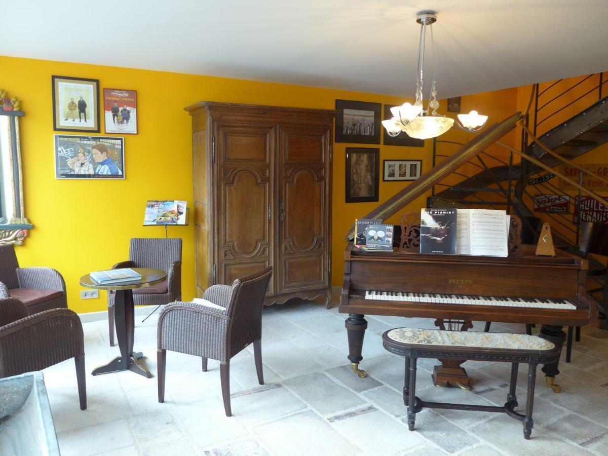 Le Piano Hotel Biesles Ngoại thất bức ảnh