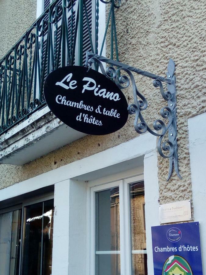 Le Piano Hotel Biesles Ngoại thất bức ảnh